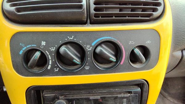 2000-2005 Dodge Neon Temperature Control Module In Dash Heater Ac Head Unit Oem — photo 1