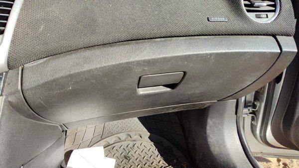 2011-2016 Chevy Cruze Glove Box Assembly Complete Door With Latch Oem Black Afo — photo 2