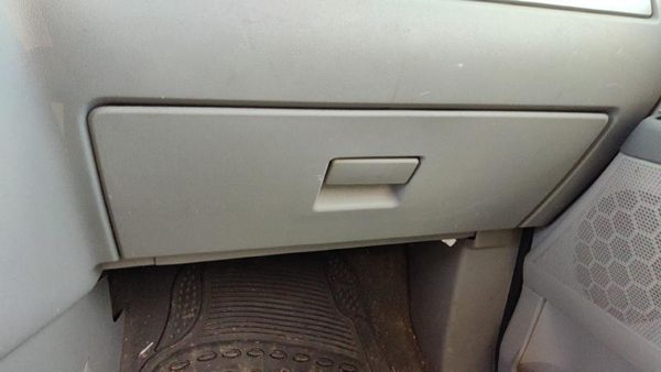 2004-2007 Ford Freestar Glove Box Assembly Complete Door With Latch Oem Gray — photo 2
