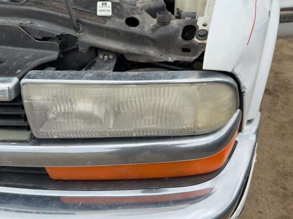 1998-2005 Chevy S10 Blazer Driver Left Head Light Oem Front Lamp 16525721 — photo 4