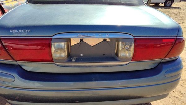 00-04 Lesabre Buick Lesabre Center Middle Inner Tail Light Brake Lamp Oem Rear — photo 1