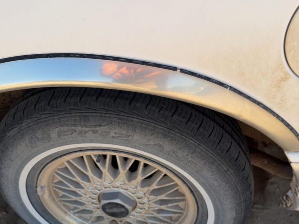 1990-1997 Lincoln Town Car Driver Left Rear Wheel Flare Moulding Oem Back — photo 4