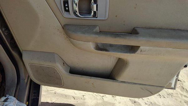 07-08 Grand Vitara Xl-7 Passenger Right Front Door Trim Panel With Switches Tan — photo 6