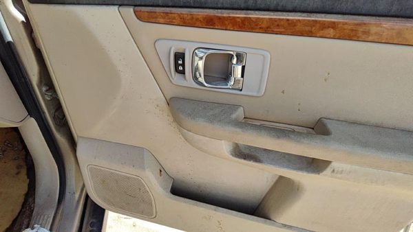 07-08 Grand Vitara Xl-7 Passenger Right Front Door Trim Panel With Switches Tan — photo 5