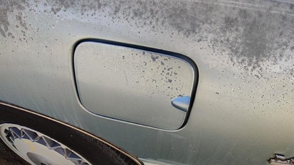 1992-1996 Buick Lesabre Fuel Tank Door With Hinge Gas Lid Oem Filler Blue — photo 3