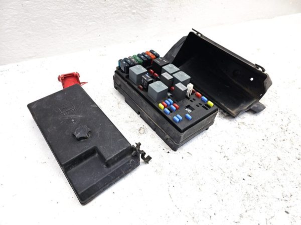 2000-2005 Buick Century Engine Fuse Box Power Distribution Panel Oem 3.1L — photo 2