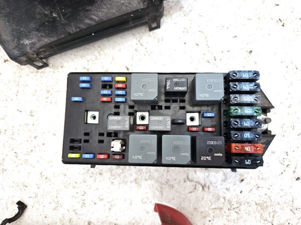 2000-2005 Buick Century Engine Fuse Box Power Distribution Panel Oem 3.1L — photo 9