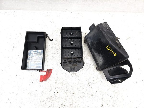 2000-2005 Buick Century Engine Fuse Box Power Distribution Panel Oem 3.1L — photo 7