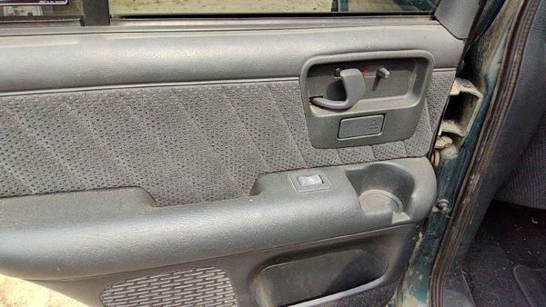 1995-1997 S10 Blazer Driver Left Rear Door Trim Panel With Switches Back Gray — photo 6