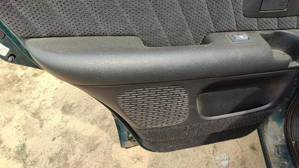 1995-1997 S10 Blazer Driver Left Rear Door Trim Panel With Switches Back Gray — photo 8