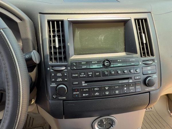 2003-2005 Infinity Fx45 Trim Bezel Around Radio Surround Dash Panel Oem — photo 2