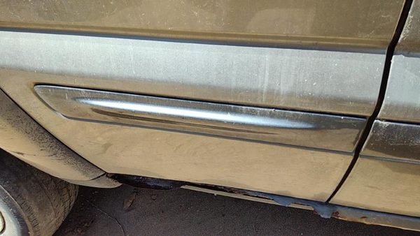 04 Liberty Passenger Right Rear Moulding From Door Oem Back Trim Strip Khaki Pjc — photo 3
