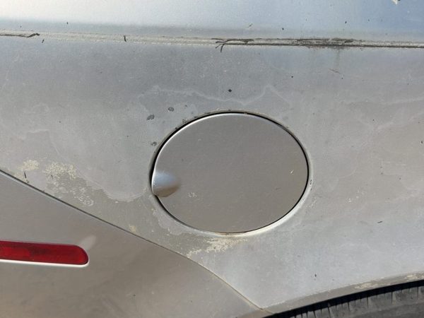 05-10 Chevy Cobalt Fuel Tank Door With Hinge Gas Lid Oem Filler Coupe Silver 95U — photo 2