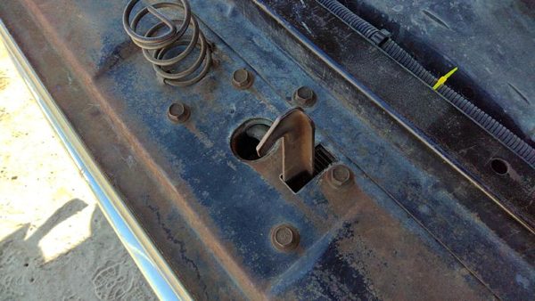 1973-1980 Silverado C10 Hood Latch Assembly With Bracket Oem 14003002 — photo 2