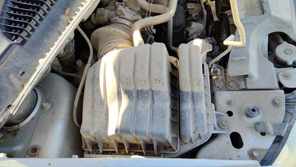 01-07 Caravan Complete Air Intake Cleaner Filter Box Housing With Tube 3.8l — photo 3