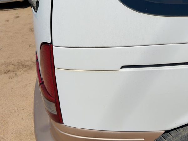 96-98 Mercury Villager Right Rear Quarter Moulding Door Roller Cover Trim — photo 2