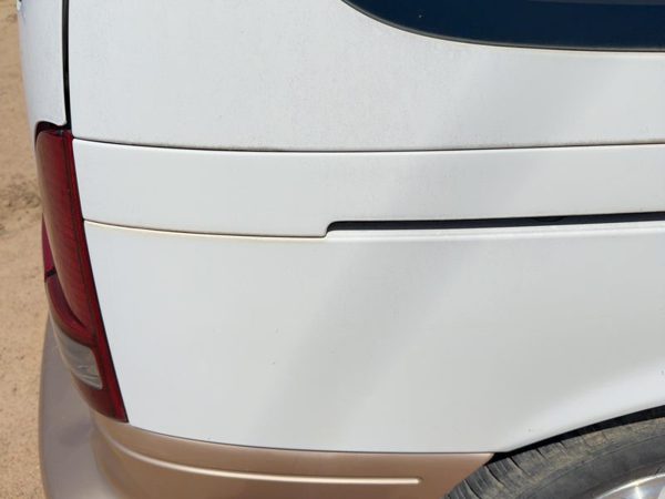 96-98 Mercury Villager Right Rear Quarter Moulding Door Roller Cover Trim — photo 3