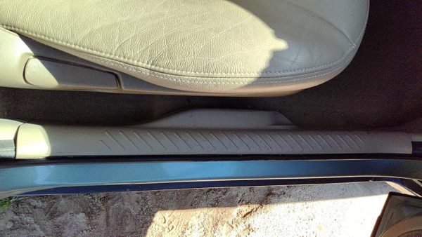 03-07 Ford Escape Passenger Right Lower Kick Trim Panel Oem Nh Dark Pebble Tan — photo 2