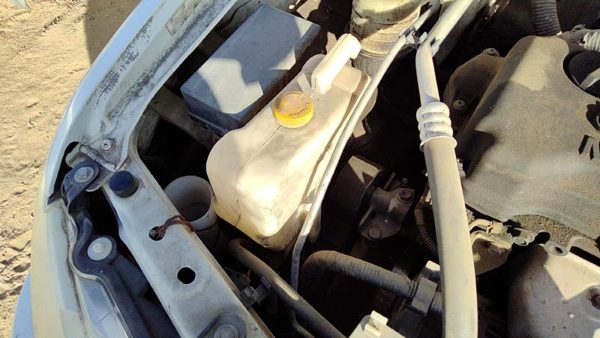 2000-2003 Nissan Sentra Coolant Reservoir Radiator Overflow Tank Bottle Oem — photo 3