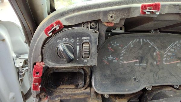 2001 Dodge Ram 1500 Headlight Switch (dash Mtd) — photo 2