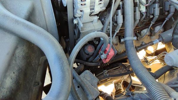 2001 Suburban 1500 Power Steering Pump/motor 5.3L — photo 1