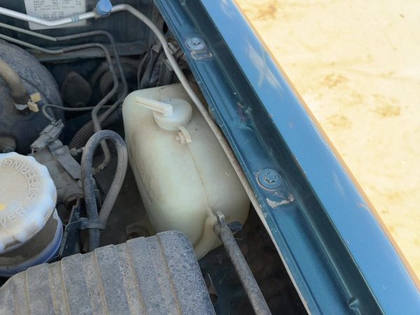 1994-1997 Isuzu Rodeo Coolant Reservoir Radiator Overflow Tank Bottle Oem 3.2L — photo 1