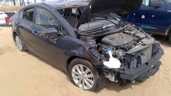 2016 Kia Forte — vehicle photo 1