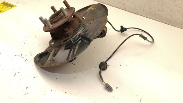 05-14 Outback Passenger Right Front Spindle Steering Knuckle With Wheel Hub — photo 3
