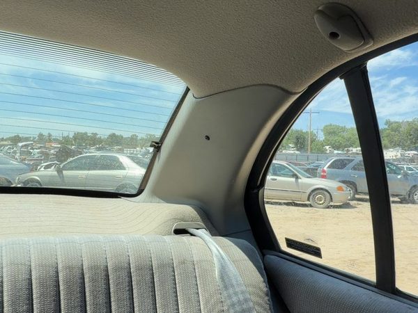 1995-2001 Chevy Lumina Driver Left Rear C-Pillar Trim Panel Shale 92B — photo 1