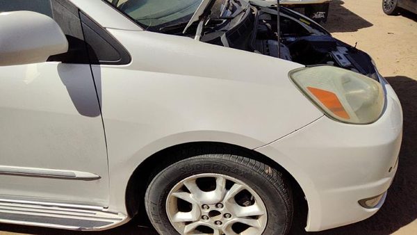 2004-2010 Toyota Sienna Passenger Right Front Fender Oem White 071 53811Ae040 — photo 2