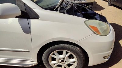 2004-2010 Toyota Sienna Passenger Right Front Fender Oem White 071 53811Ae040