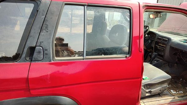 1995 Nissan Pathfinder Rear Door RH Red — photo 5