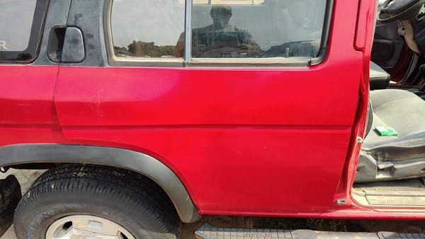 1995 Nissan Pathfinder Rear Door RH Red — photo 1
