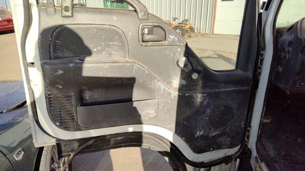 92-98 Isuzu Npr Driver Left Front Door Trim Panel Gray — photo 2