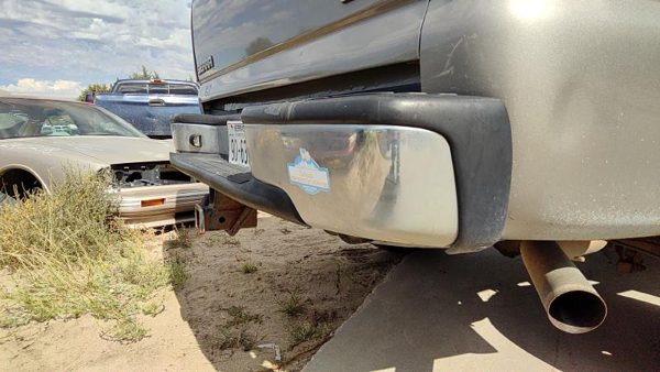 1999-2007 Sierra 2500 Hd Chromer Rear Bumper Assembly With Brackets Oem 12473000 — photo 2