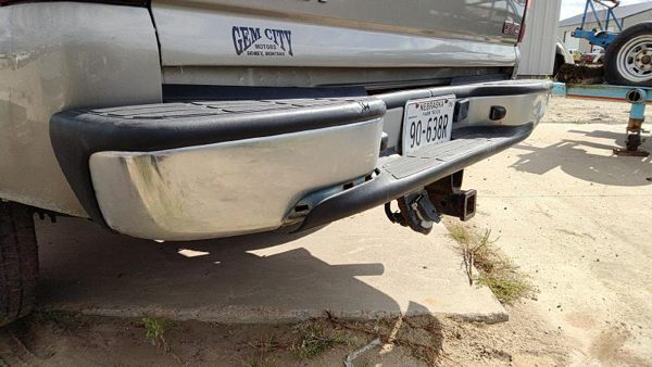 1999-2007 Sierra 2500 Hd Chromer Rear Bumper Assembly With Brackets Oem 12473000 — photo 5
