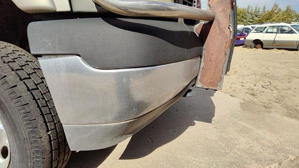 1999-2002 Sierra 2500 Hd Chrome Front Bumper Assembly With Mount Brackets Oem — photo 5