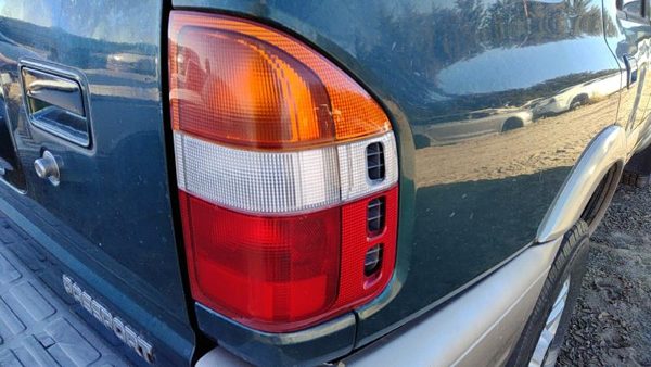 1998-2002 Honda Passport Passenger Right Tail Light Oem Brake Lamp Rear 5647813 — photo 1