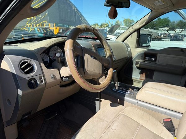 2004 Ford F-150 Vehicle Unit Complt. — photo 3