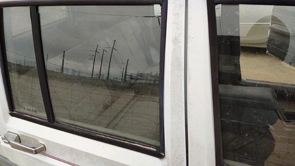 1984-2001 Jeep Cherokee Passenger Right Rear Side Window Door Glass Oem Back — photo 2