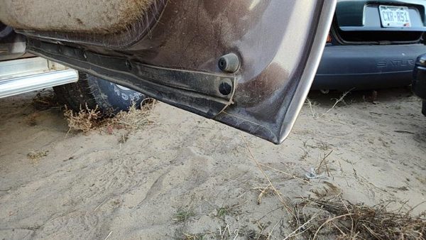 1994 Suburban 1500 Front Door RH Brown — photo 8