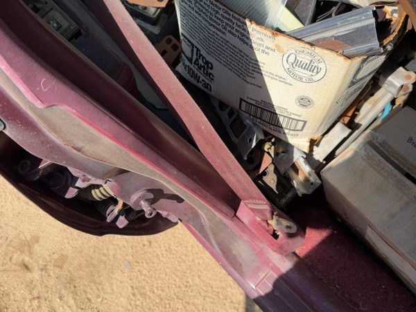 85-90 Buick Park Ave Passenger Right Front Seat Belt Retractor Oem Shoulder Red — photo 3