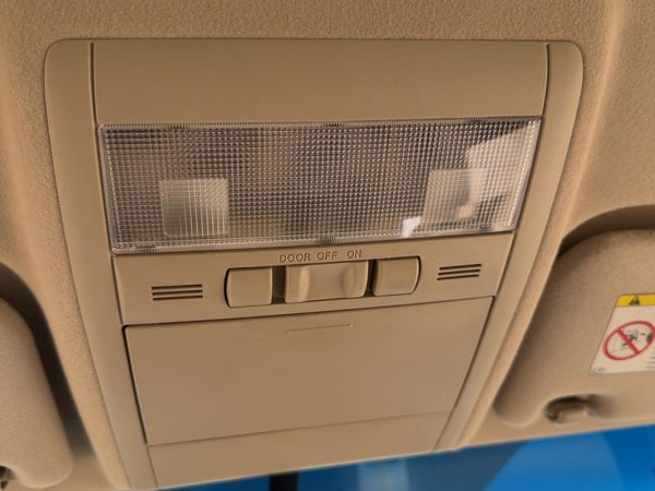 2004-2009 Toyota Prius Center Overhead Console Dome Light Map Lamp Cubby Tan 08 — photo 2