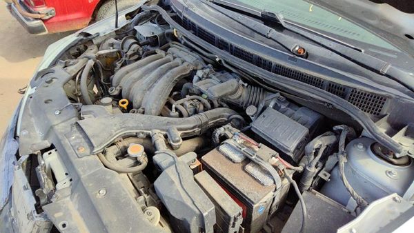 2010 Nissan Versa Crossmember/cradle/undercarria 1.8L AT — photo 3