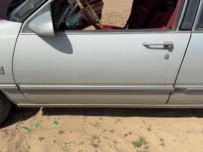 1986 Oldsmobile Delta 88 Front Door LH Silver