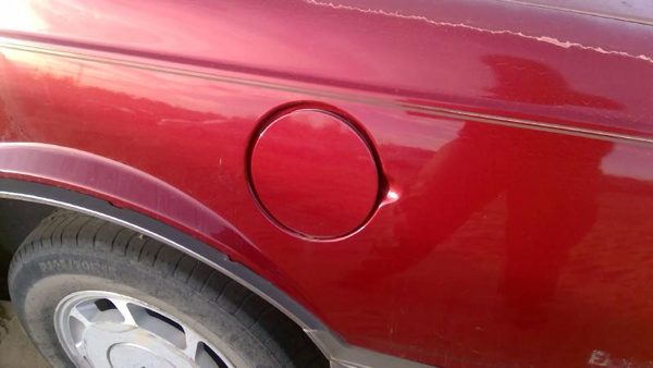 1986-1991 Olds Eighty Eight Fuel Tank Door With Hinge Gas Lid Oem Filler Red — photo 3