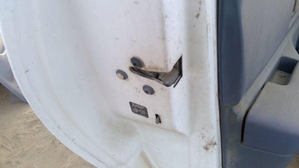 1991-1996 Chevy Caprice Driver Left Rear Door Latch With Rods/cables Oem Back — photo 6