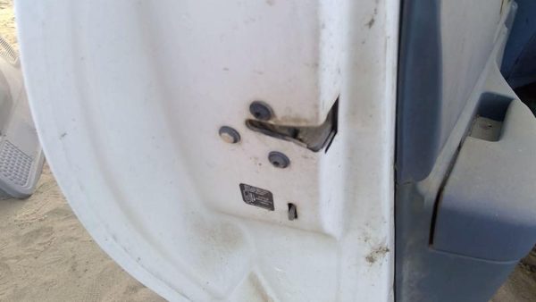 1991-1996 Chevy Caprice Driver Left Rear Door Latch With Rods/cables Oem Back — photo 4