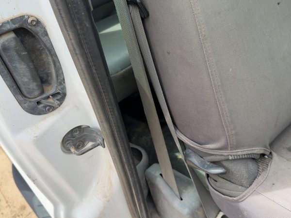 2005-2007 Ford F350 Passenger Right Front Seat Belt Retractor Oem Shoulder Gray — photo 3