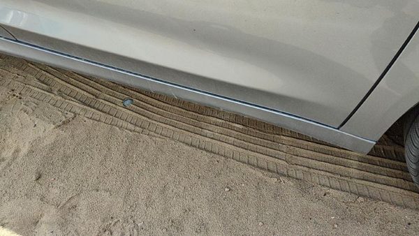 15-17 200 Passenger Right Lower Rocker Panel Moulding Side Billet Silver Psc — photo 2